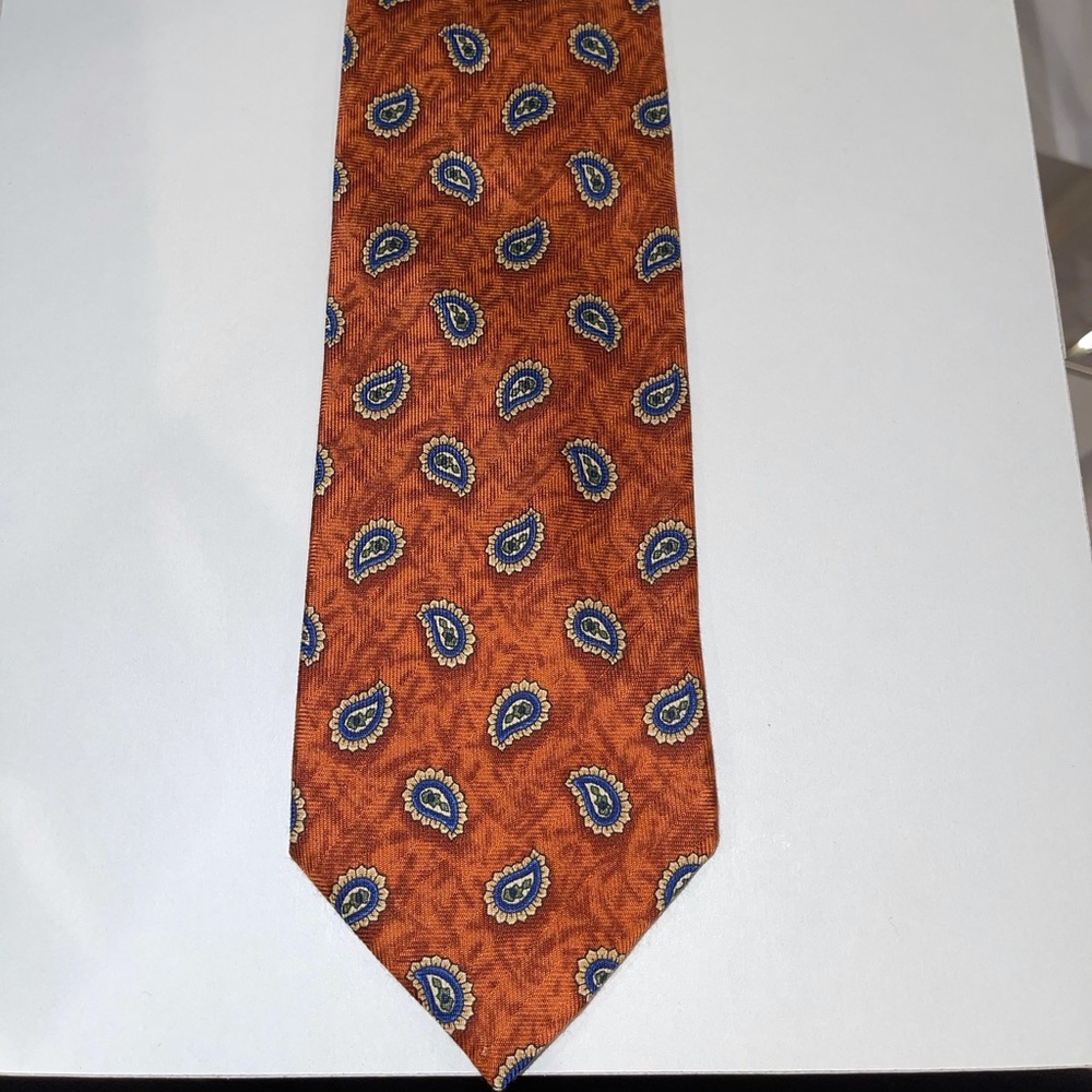 Jos. A. Banks tie